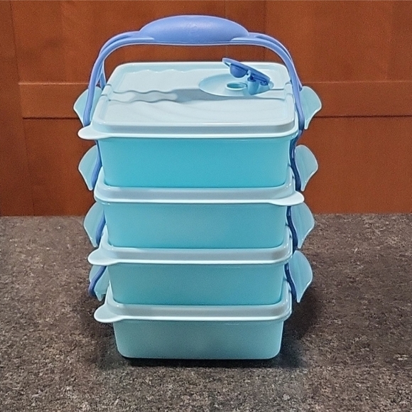 EXCLUSIVE CrystalWave Goody Box Set - Picture 2 of 6